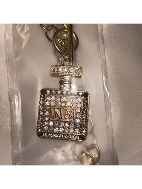 Unbranded Fashion Bag Charm or Necklace